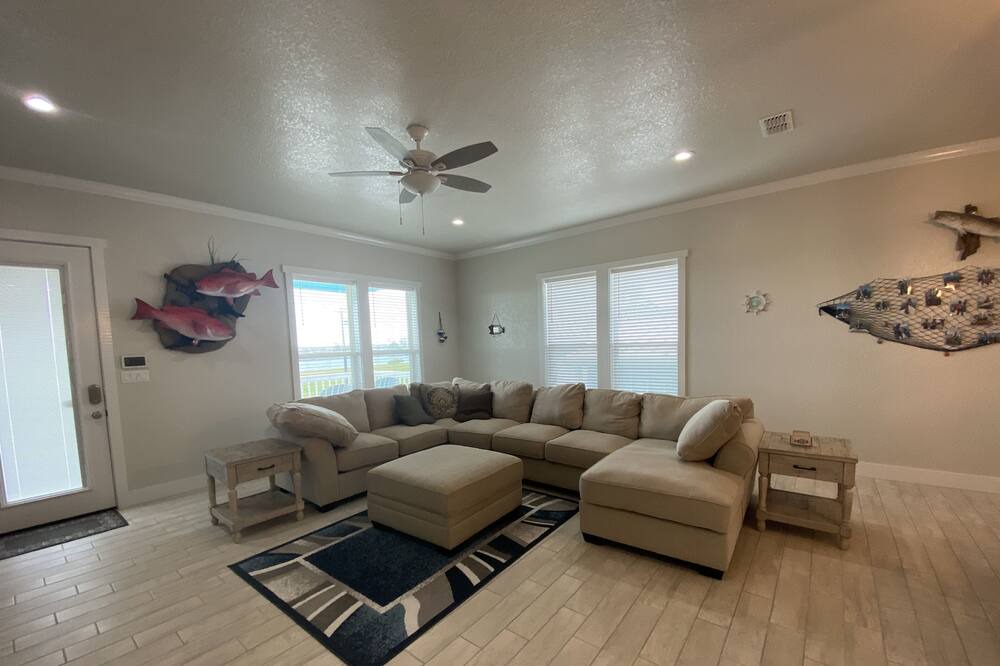 Photo of Livingroom in Port Mansfield