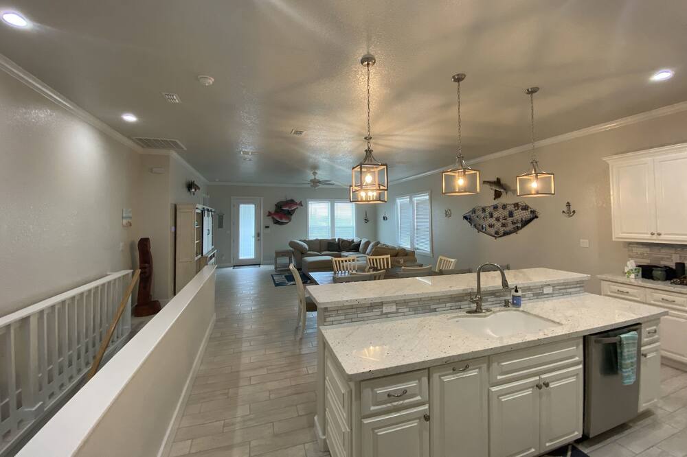 Photo of Kitchen in Port Mansfield