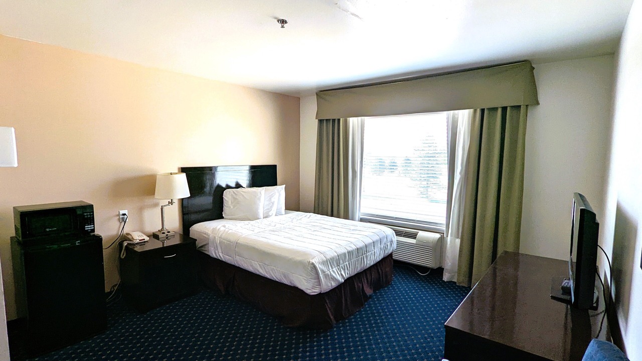 Photo of Bedroom in Clear Creek