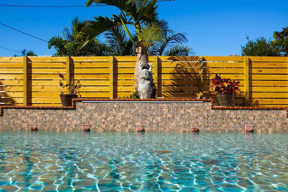 Photo of Outdoor in Beachway Estates
