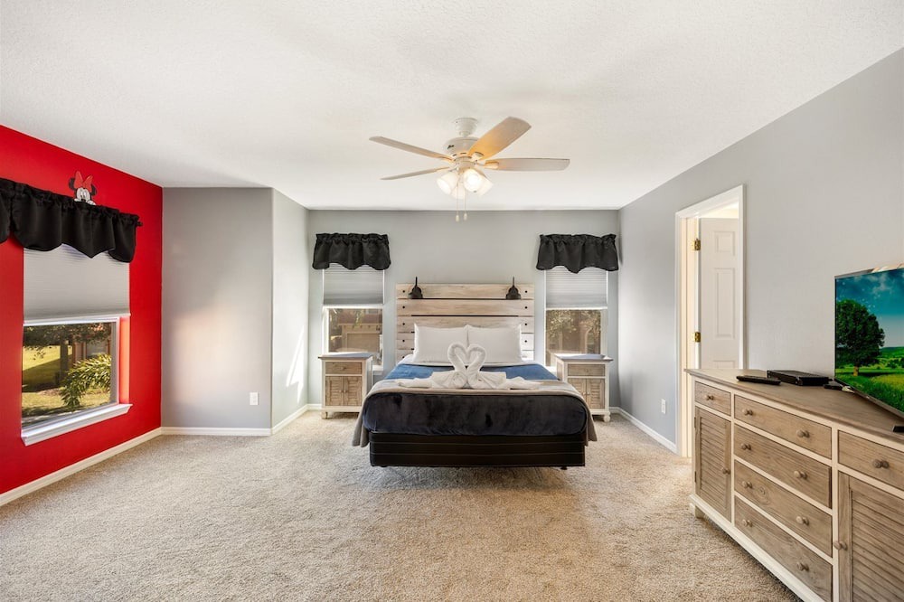 Photo of Bedroom in Watersong