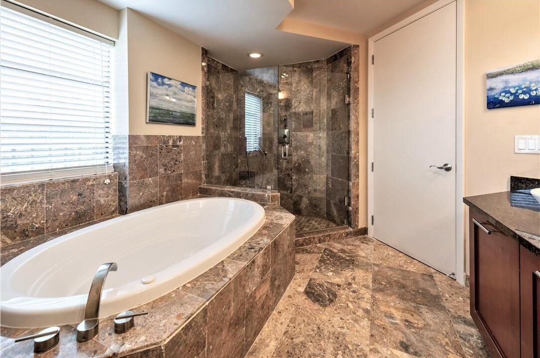 Photo of Bathroom in Lauderdale Beach
