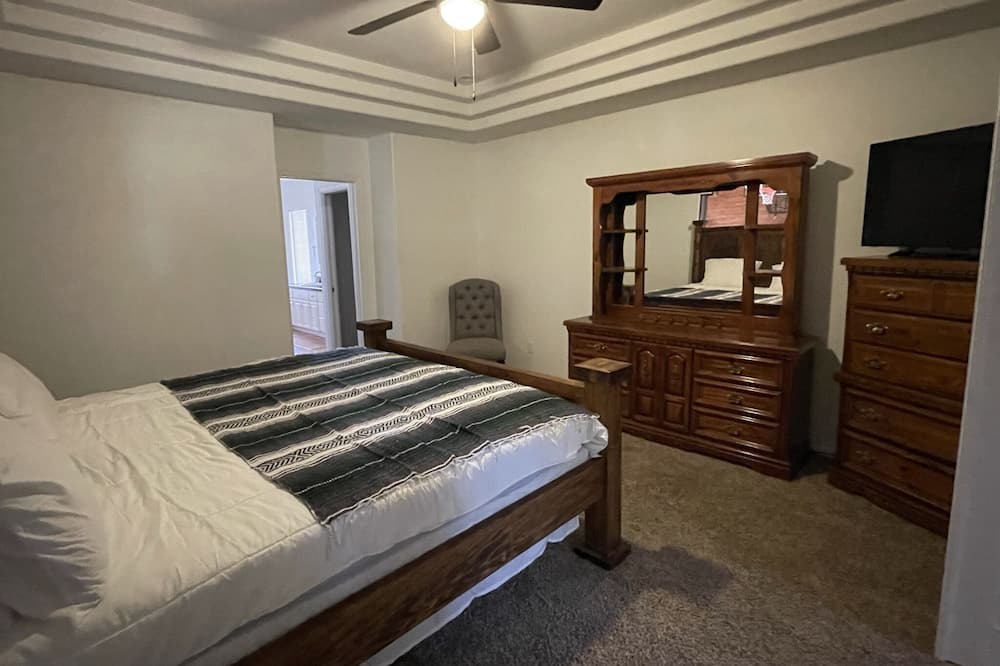 Photo of Bedroom in Mesilla Park