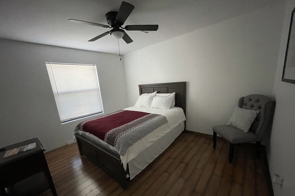 Photo of Bedroom in Mesilla Park