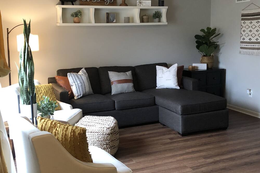 Photo of Livingroom in Grandview