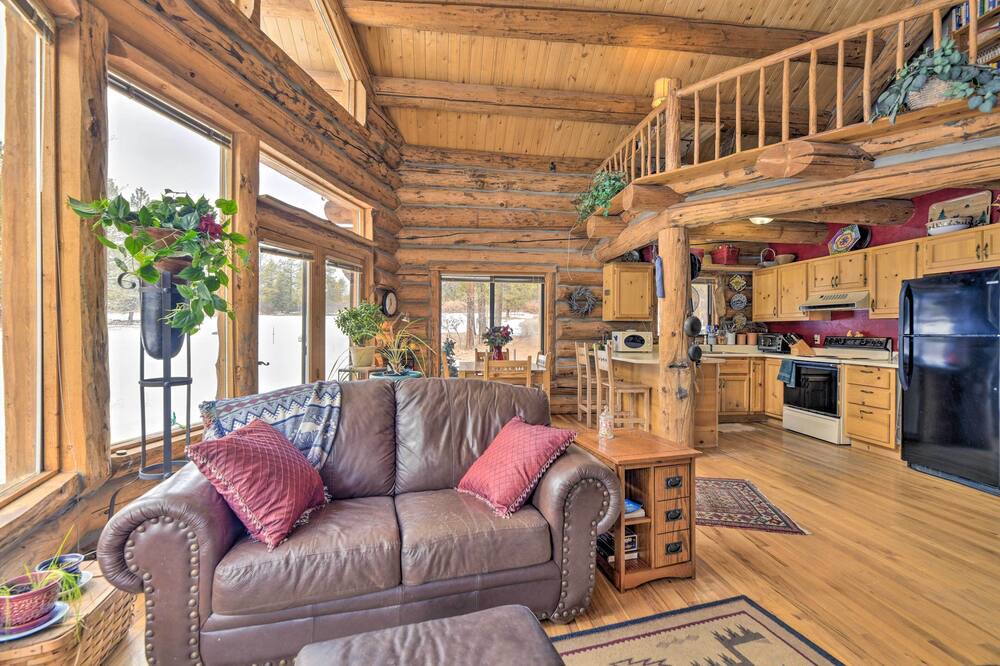 Photo of Livingroom in Bayfield