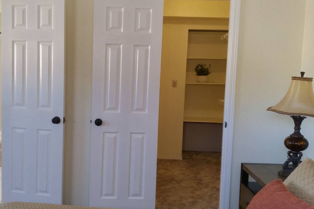 Photo of Bedroom in Corrales