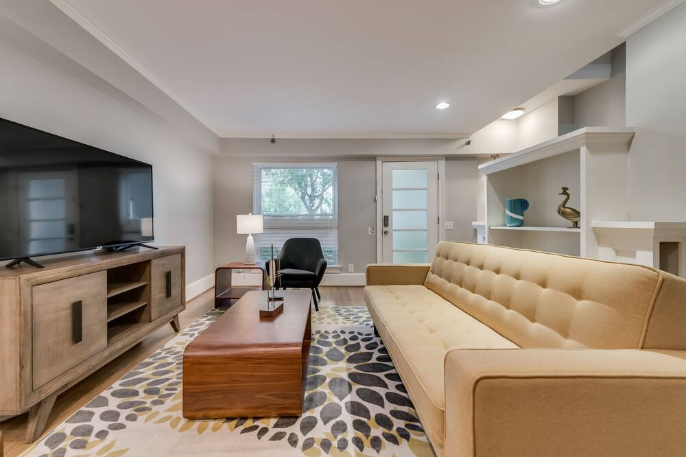 Photo of Livingroom in Oak Lawn