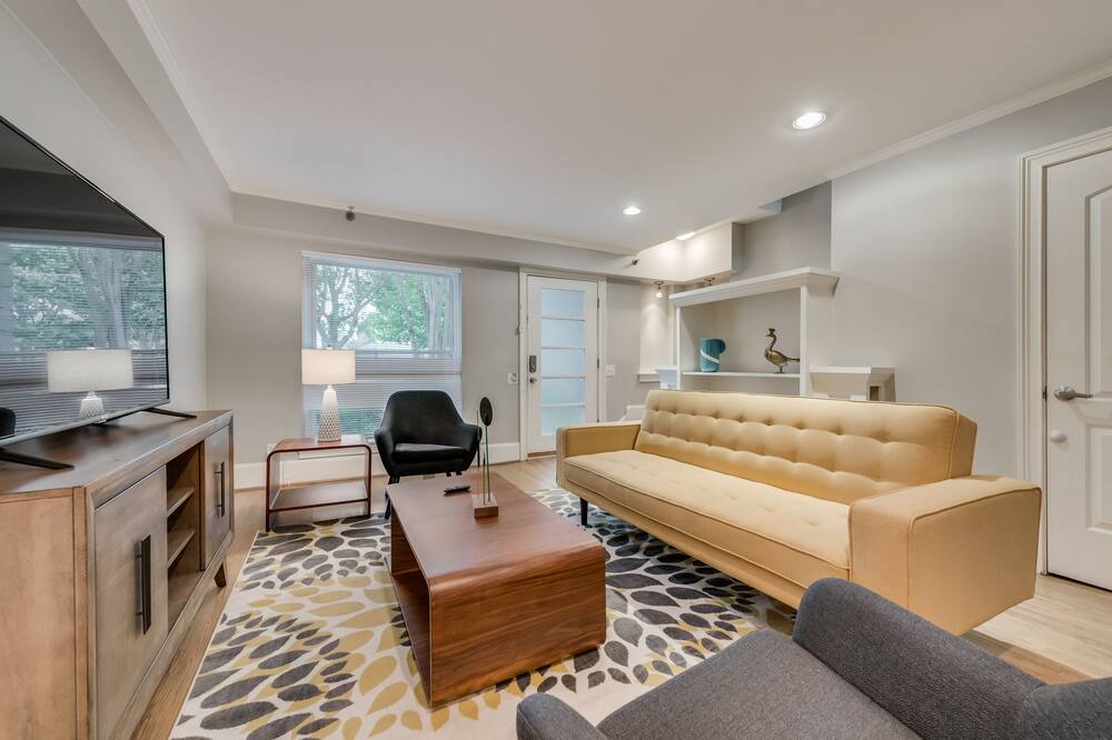 Photo of Livingroom in Oak Lawn