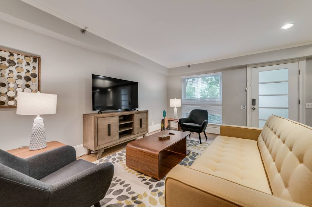 Photo of Livingroom in Oak Lawn