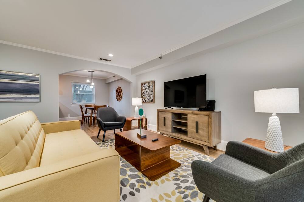 Photo of Livingroom in Oak Lawn