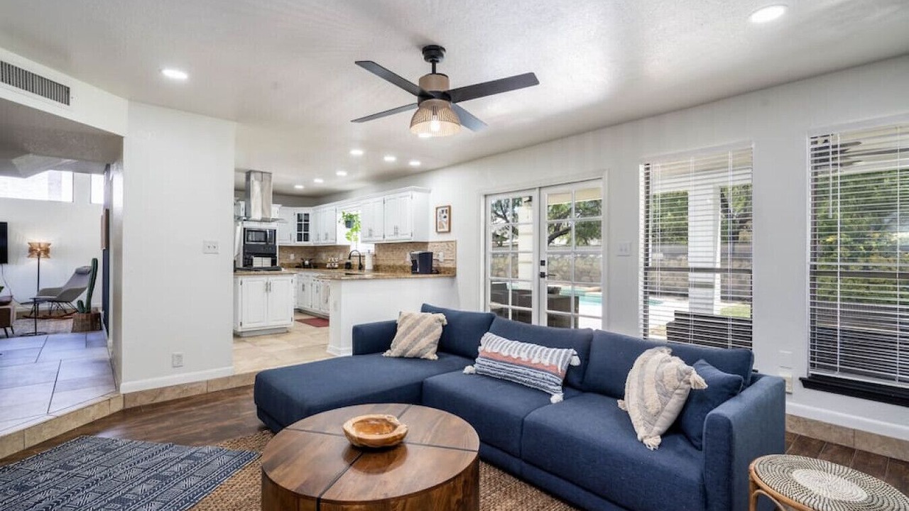 Photo of Livingroom in Biggs Field