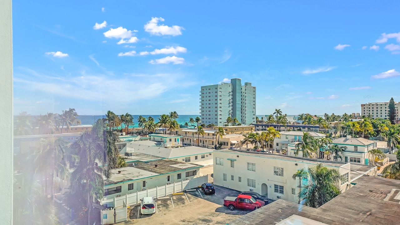 Photo of Outdoor in Hollywood