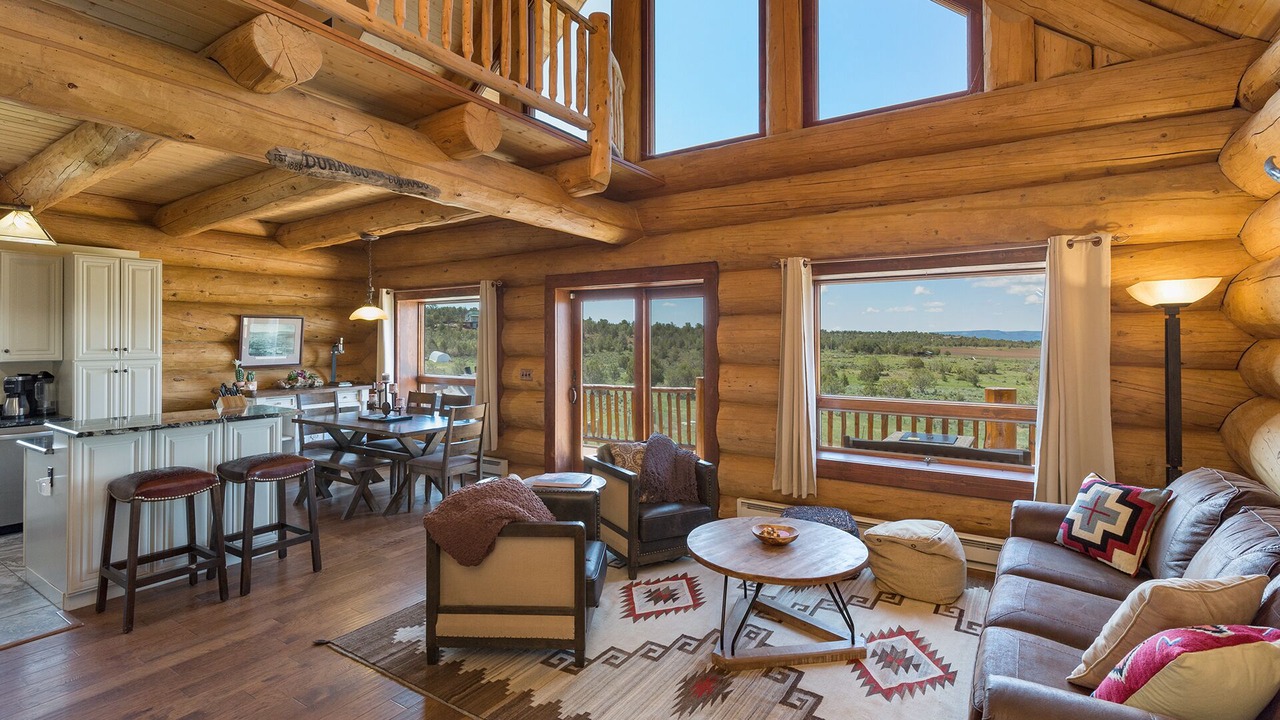 Photo of Livingroom in Sundance Hills