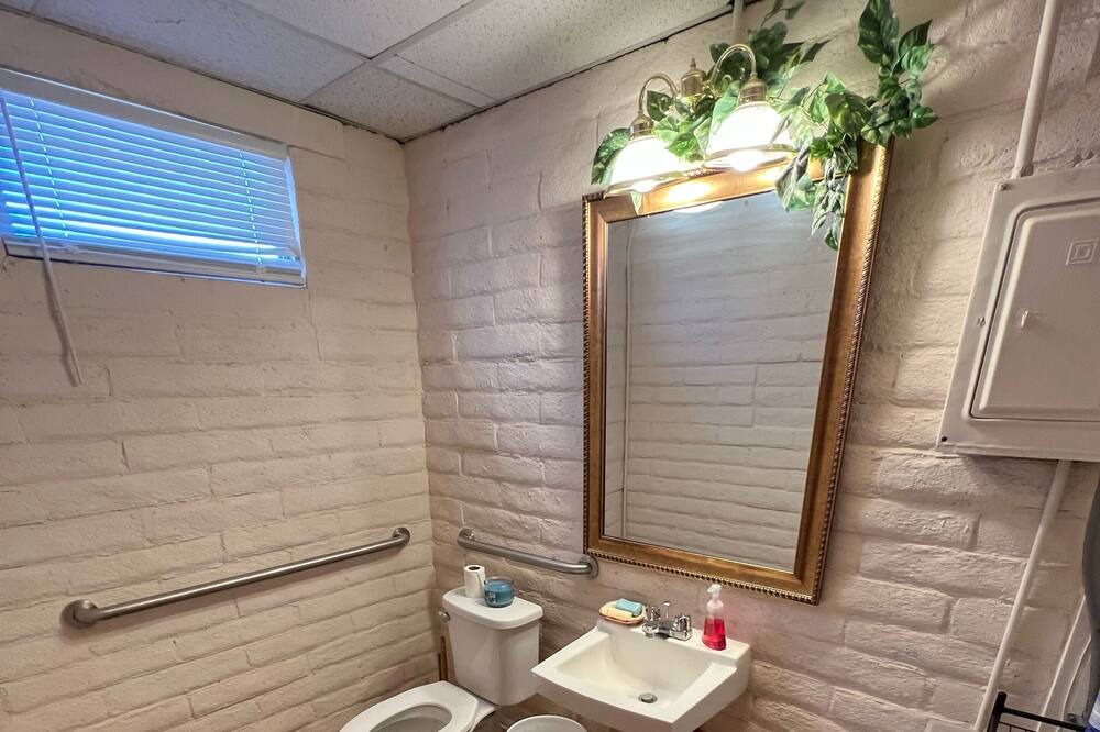 Photo of Bathroom in Elephant Butte