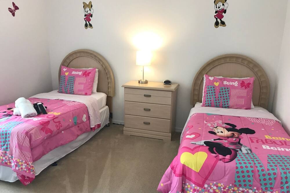 Photo of Bedroom in Tuscan Hills