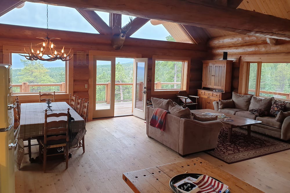 Photo of Livingroom in Westcliffe