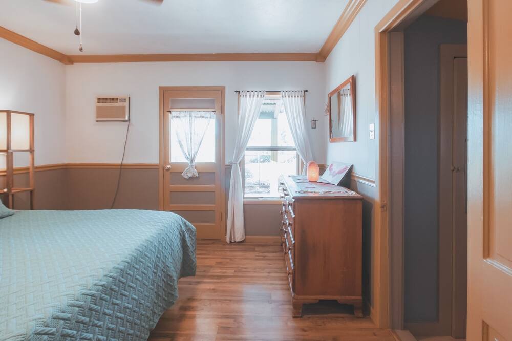 Photo of Bedroom in Truth or Consequences