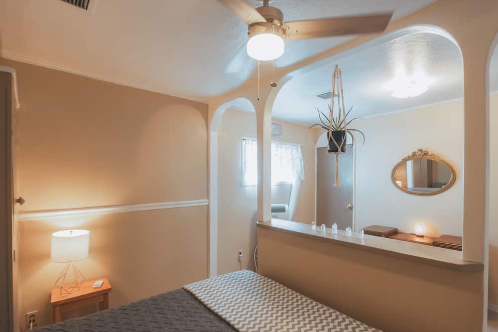 Photo of Bedroom in Truth or Consequences