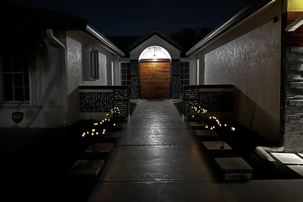 Photo of Outdoor in Miramar
