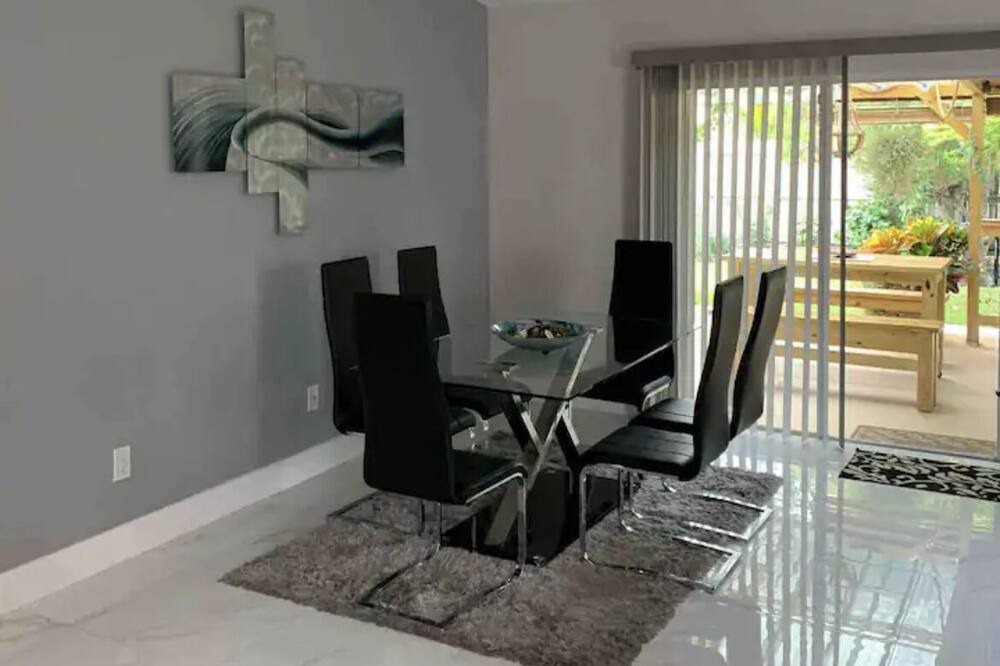 Photo of Kitchen in Miramar
