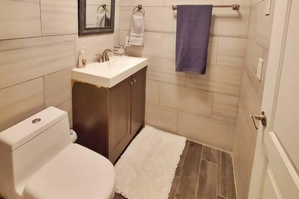 Photo of Bathroom in Royal Poinciana