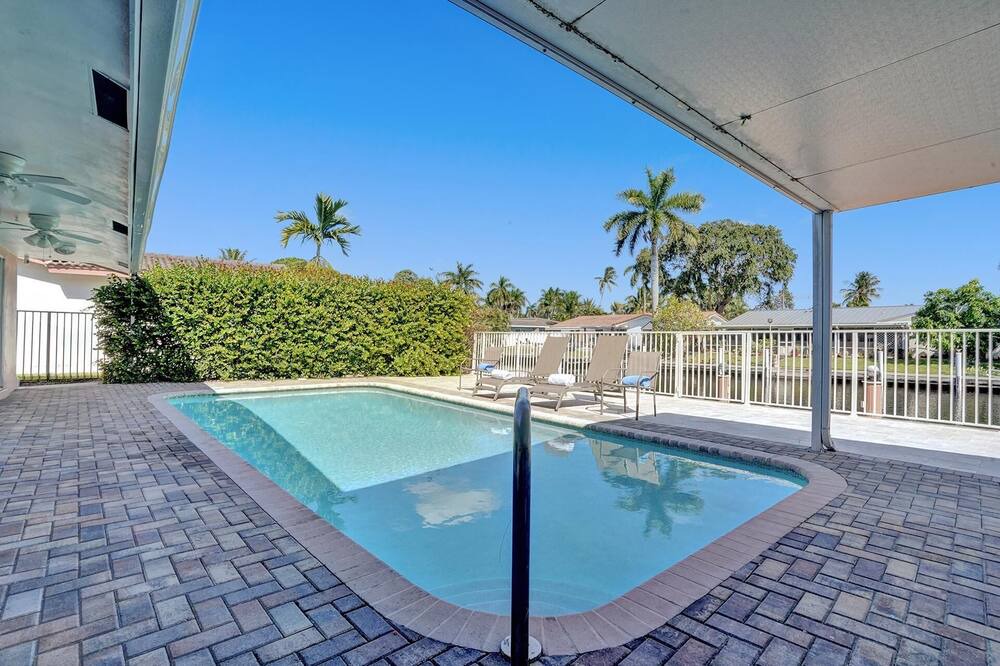 Photo of Outdoor in Coral Ridge Isles
