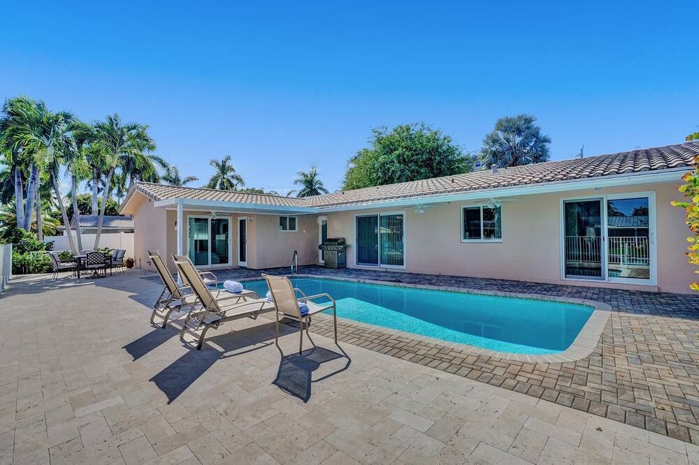 Photo of Outdoor in Coral Ridge Isles