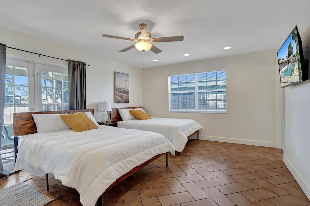 Photo of Bedroom in Pembroke Pines
