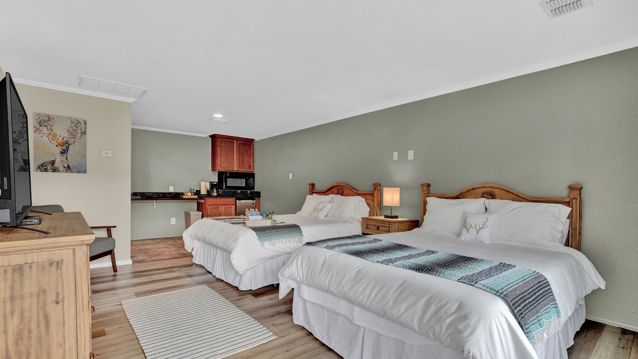 Photo of Bedroom in Canyon Lake