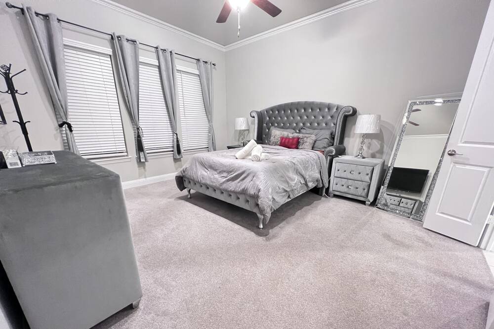 Photo of Bedroom in Irving