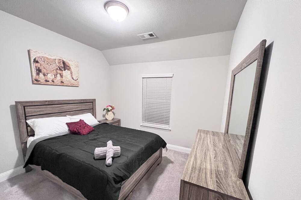 Photo of Bedroom in Irving