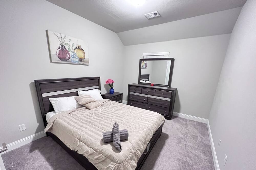Photo of Bedroom in Irving