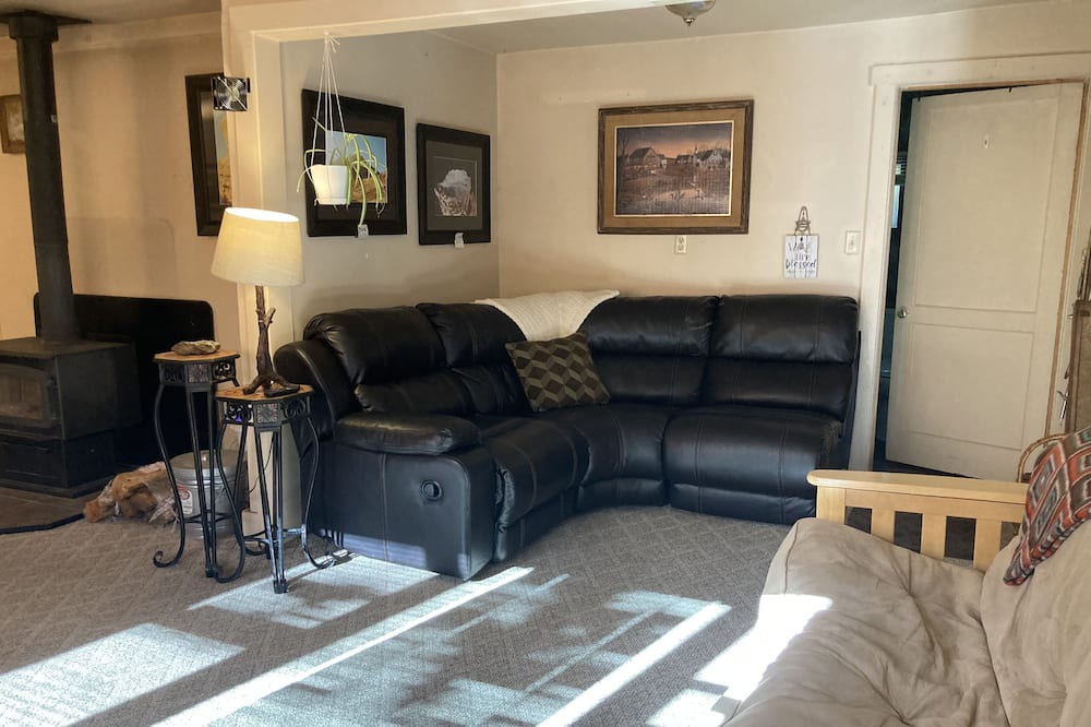 Photo of Livingroom in Weston
