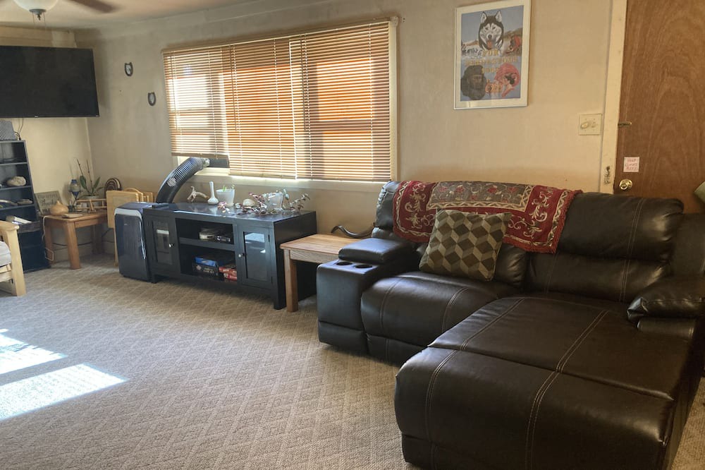 Photo of Livingroom in Weston