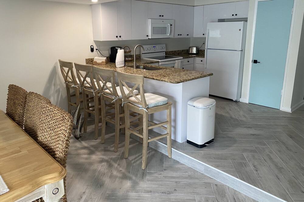 Photo of Kitchen in Coral Ridge Isles