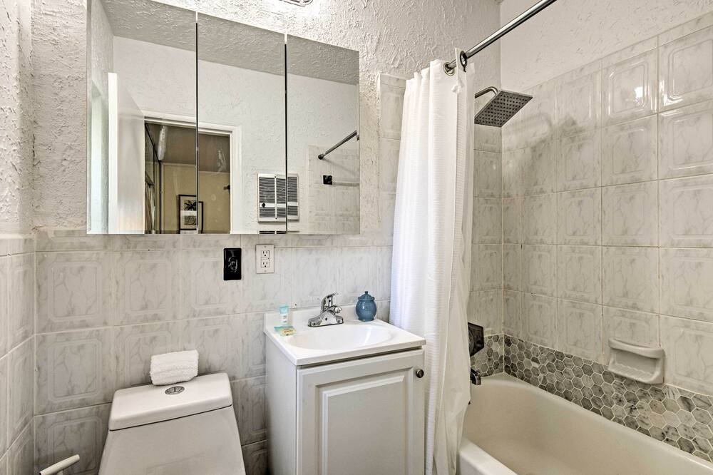 Photo of Bathroom in Deerfield Beach