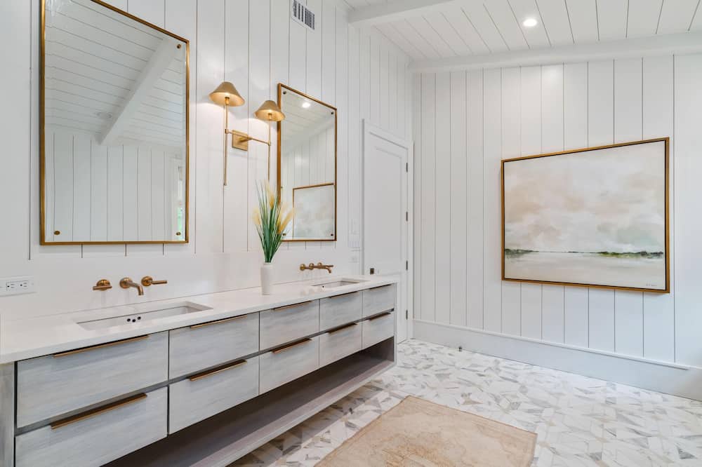 Photo of Bathroom in Watercolor
