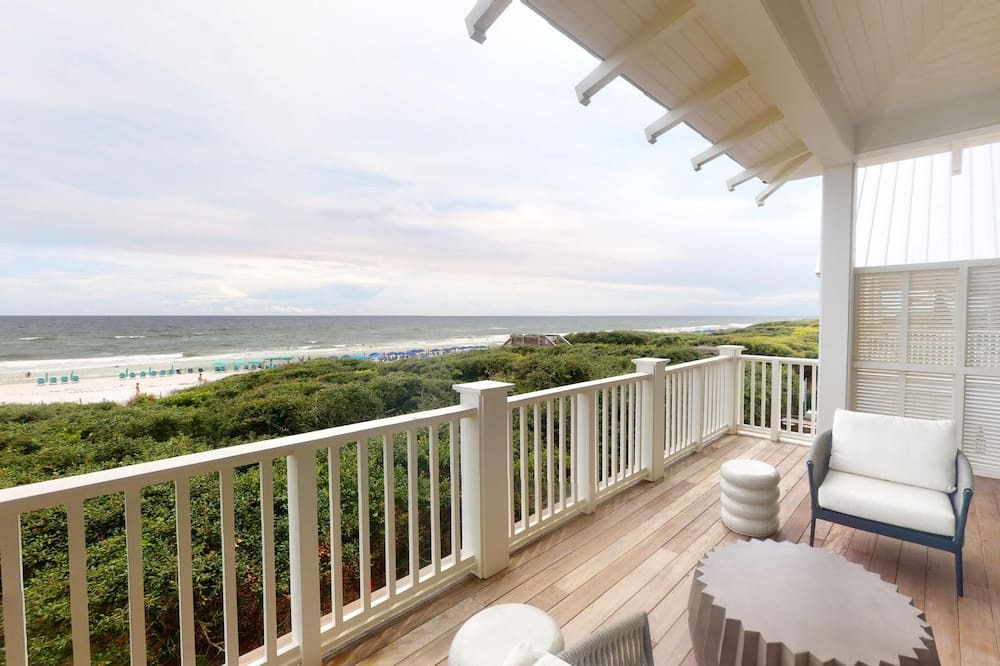 Photo of Patio Balcony in Watercolor
