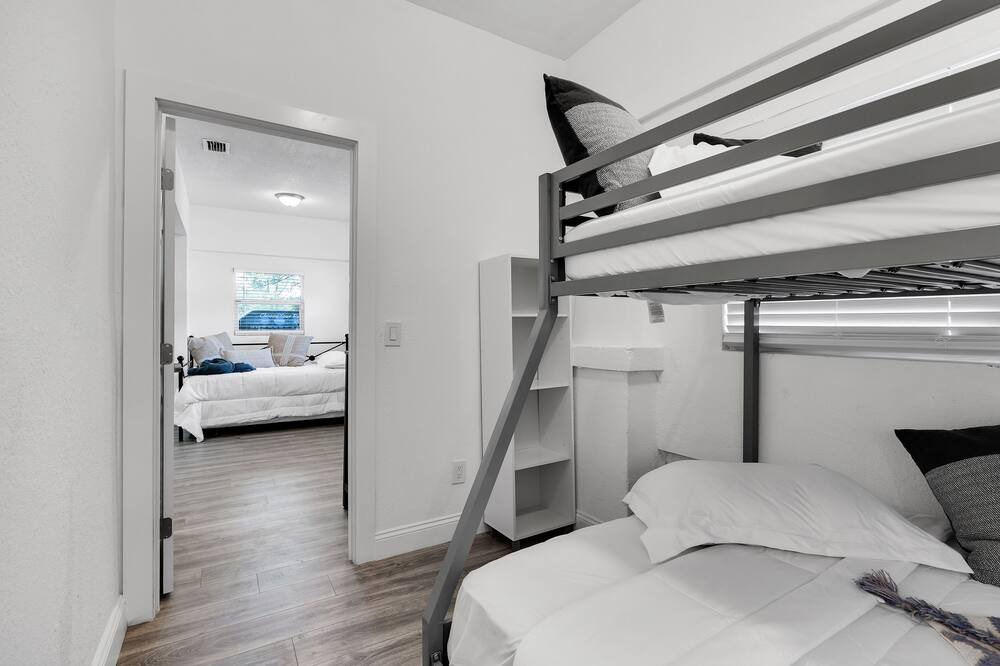Photo of Bedroom in Little Haiti