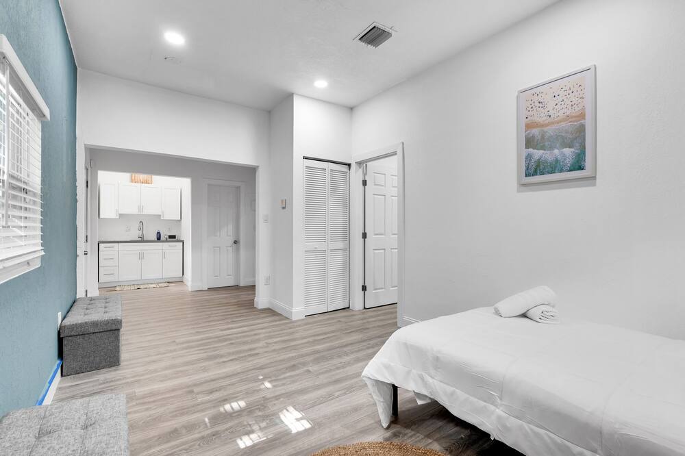 Photo of Bedroom in Little Haiti