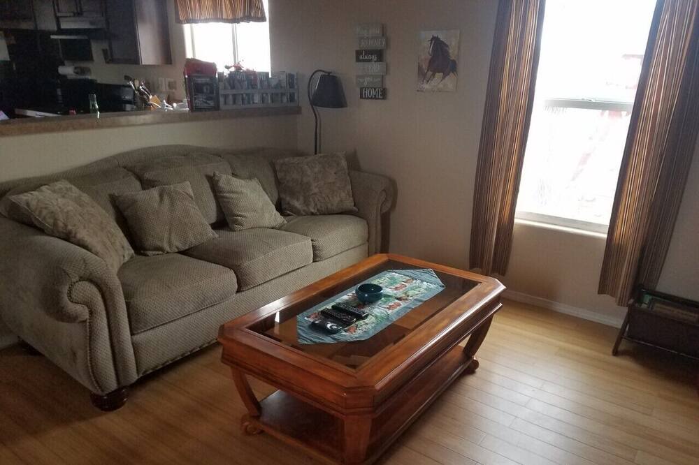 Photo of Livingroom in Bloomfield