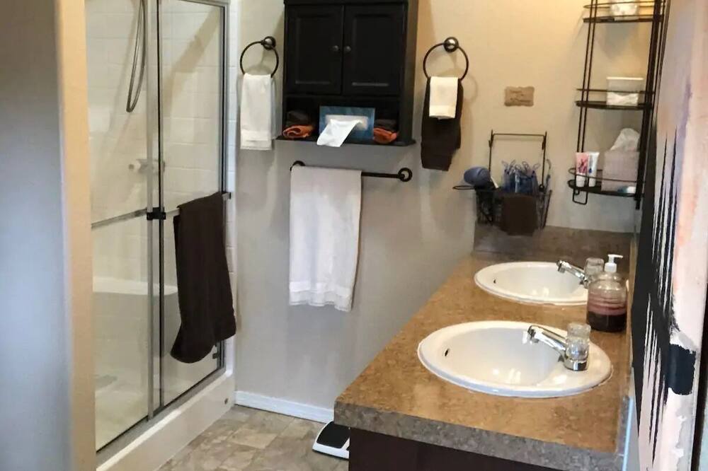 Photo of Bathroom in Bloomfield