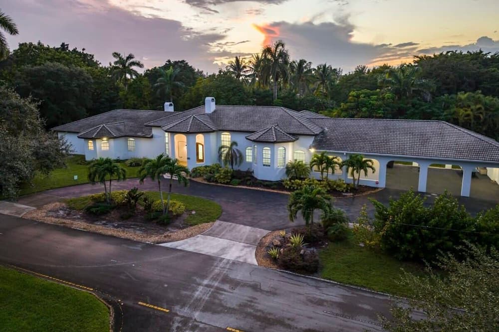 Photo of Outdoor in Plantation