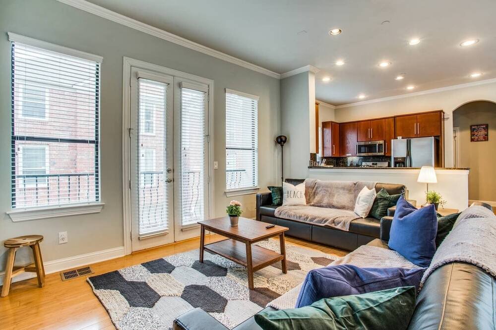 Photo of Bedroom in Oak Lawn