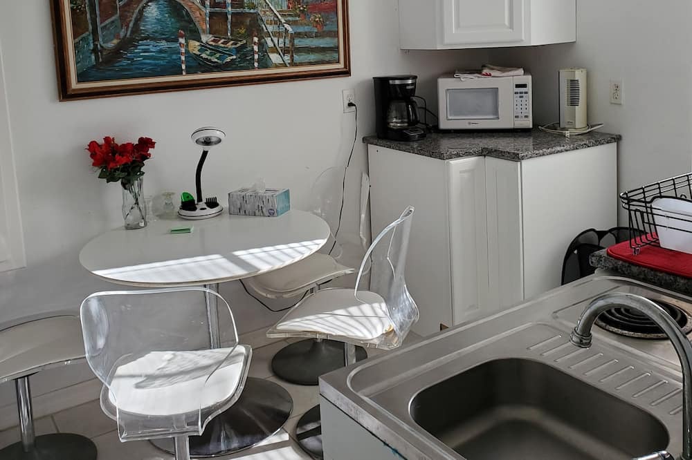 Photo of Kitchen in Melbourne Beach
