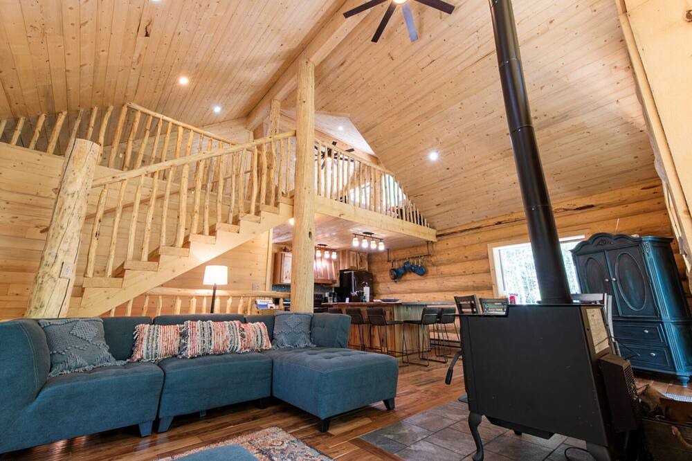 Photo of Livingroom in Garfield