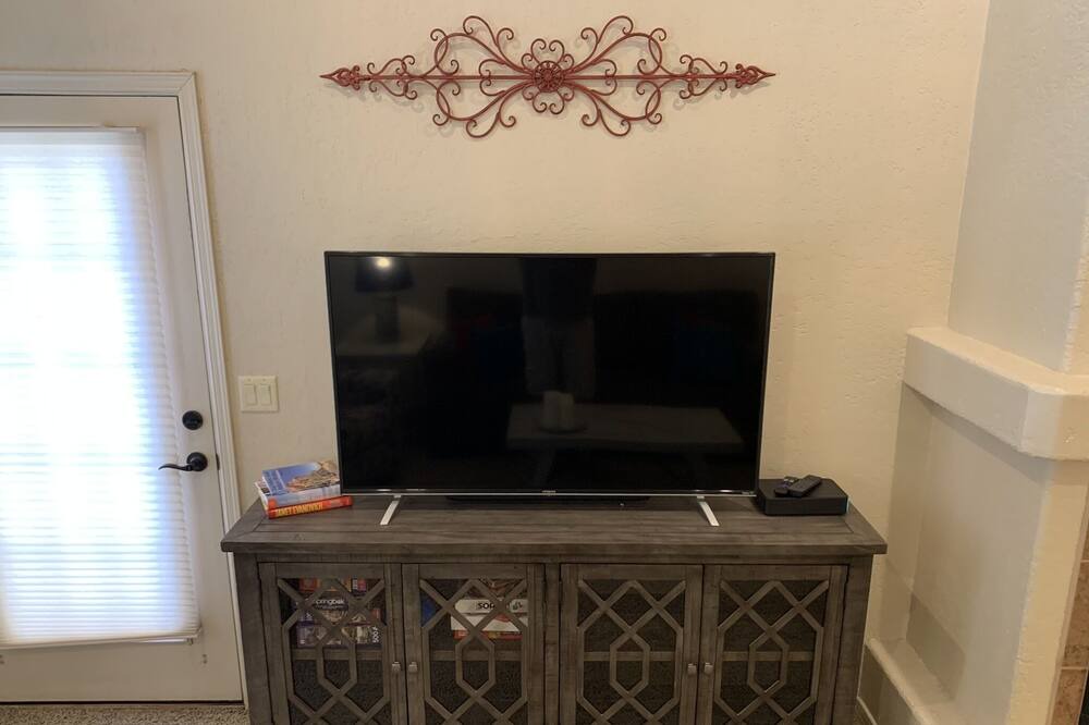 Photo of Livingroom in Mesilla Park