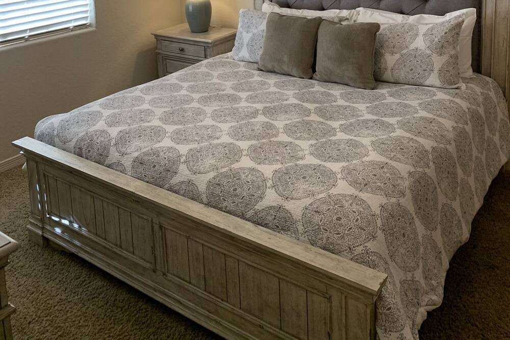 Photo of Bedroom in Mesilla Park