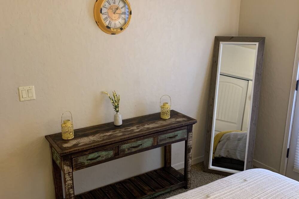 Photo of Bedroom in Mesilla Park